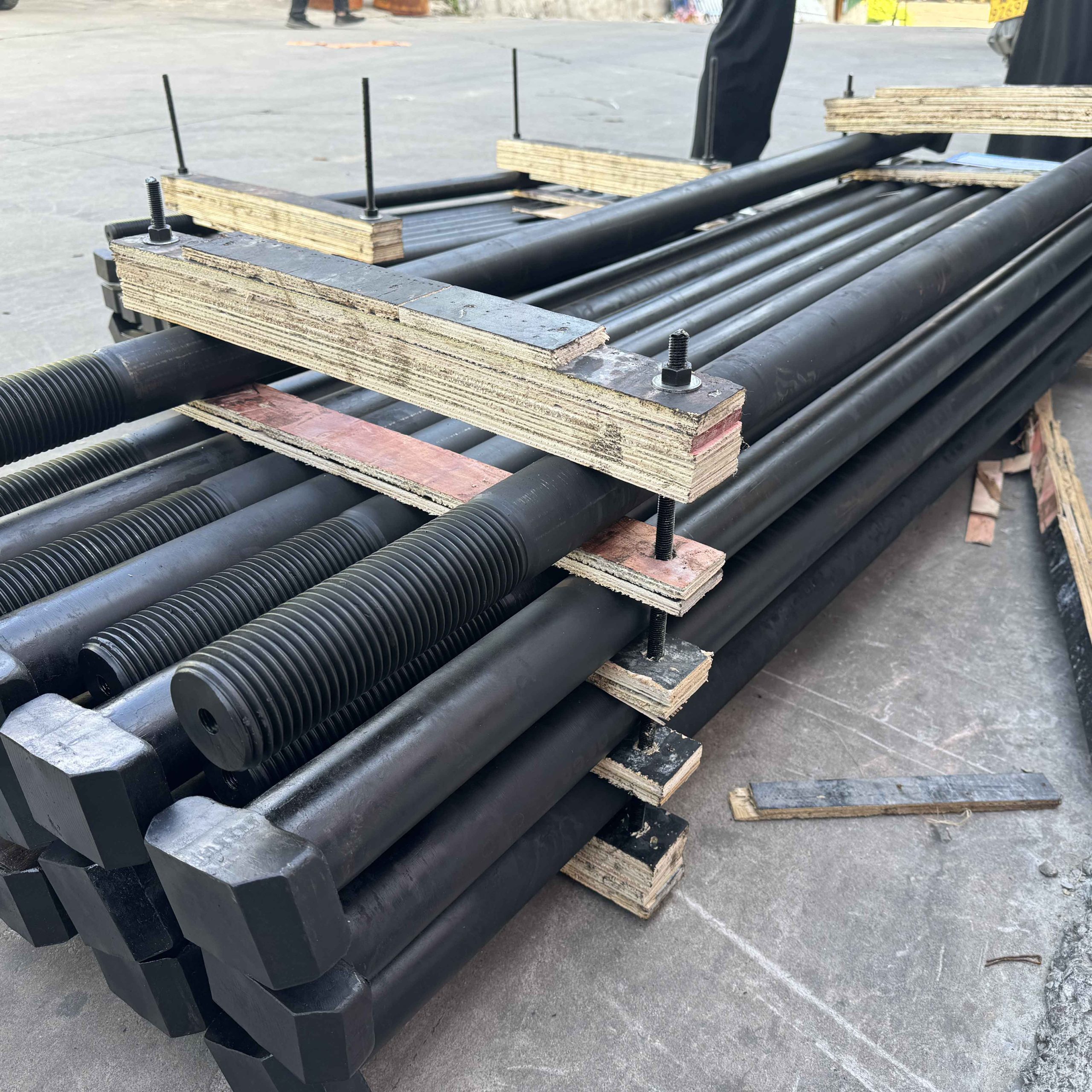 Export Shipment of Custom Heavy‑Duty Extended T‑Bolts